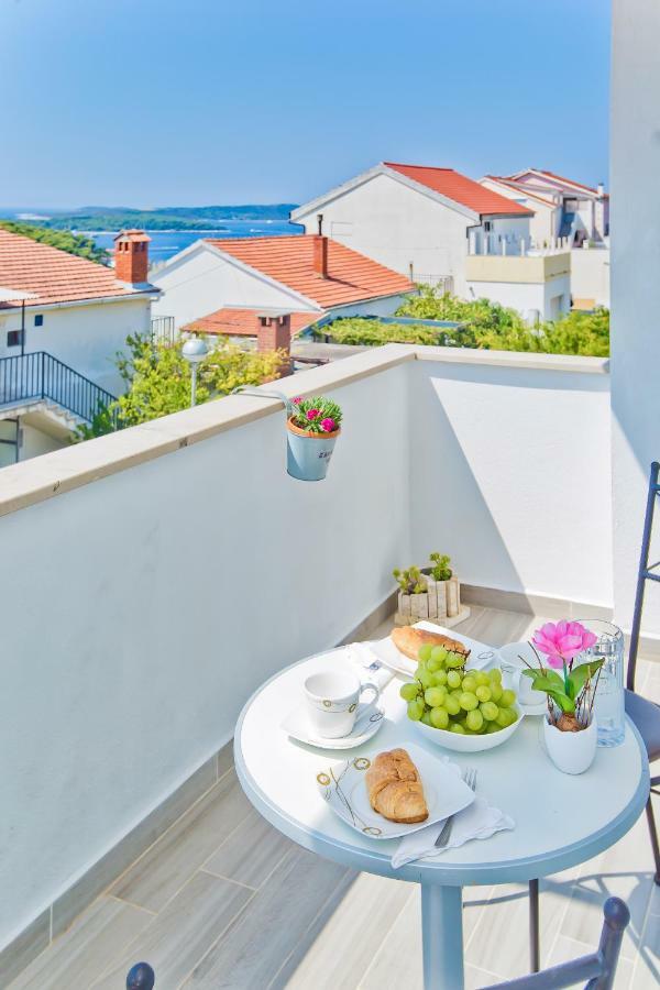 Hvar Apartments 8 Min To The Beach Hvar Town Exterior foto