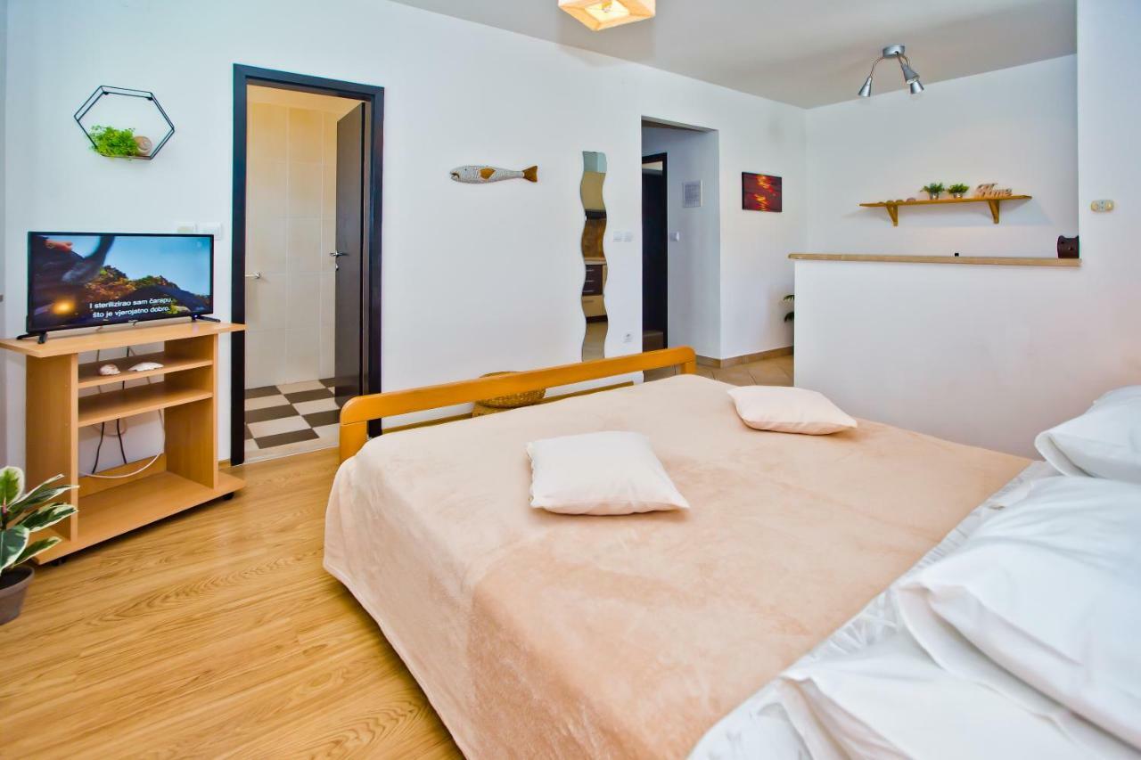 Hvar Apartments 8 Min To The Beach Hvar Town Exterior foto