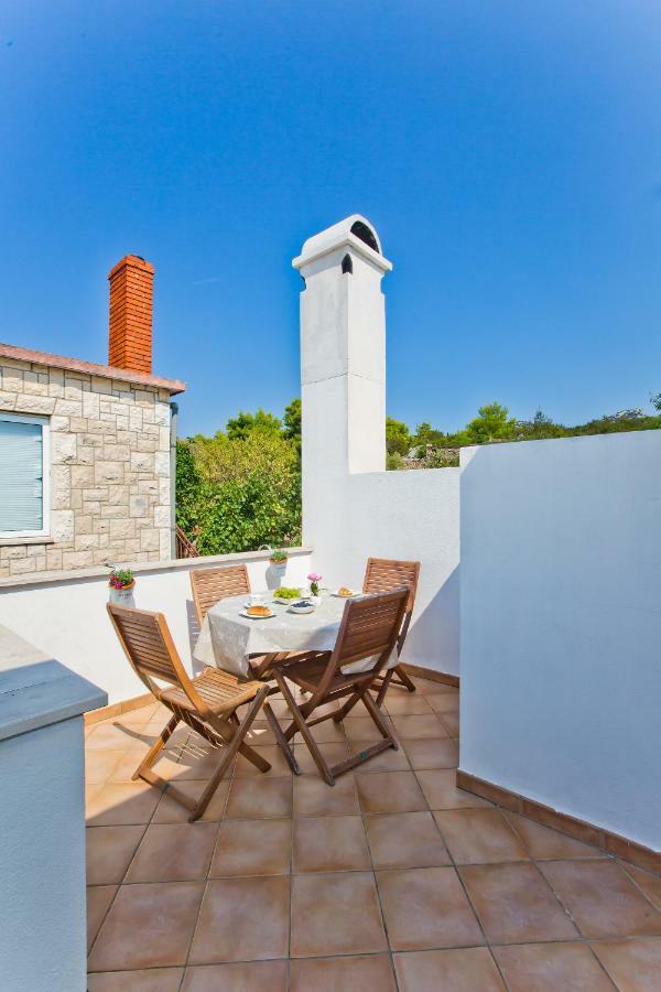 Hvar Apartments 8 Min To The Beach Hvar Town Exterior foto