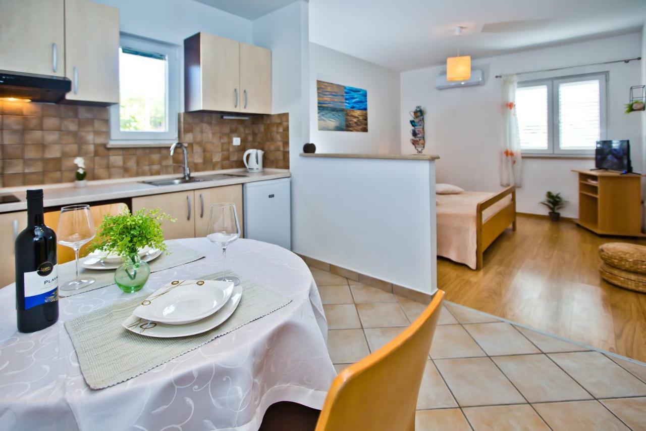 Hvar Apartments 8 Min To The Beach Hvar Town Exterior foto